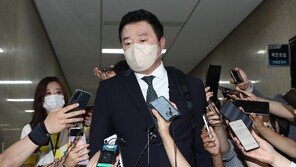 이준석 측근 “증거인멸 안해…7억 투자유치 각서, 李와 무관”