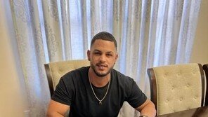 결국 칼 빼든 SSG…크론 대체선수로 후안 라가레스 영입