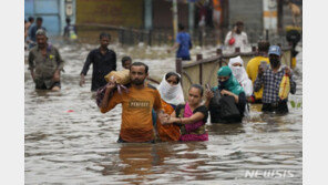 인도령 카슈미르서 폭우로 15명 사망…40명 실종