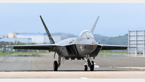 걸음마 뗀 국산 전투기 KF-21, 이달 말 창공으로 첫 비행