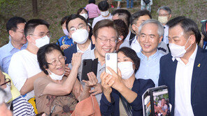 이재명도 ‘97그룹’도 광주행…민주 “호남 민심 바닥 찍었다”