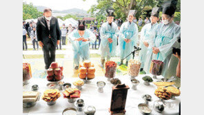 日 조선도공의 후손, 424년만에 조상묘 참배
