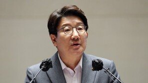 與, 의원총회서 ‘권성동 직무대행 체제’ 공식화…“위기일수록 기회로”