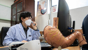 코로나 확진자, 이제 동네의원 진료비 5000~6000원 낸다