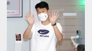 손흥민, 토트넘 동료들 방마다 웰컴 선물-편지…손님맞이도 ‘월드클래스’