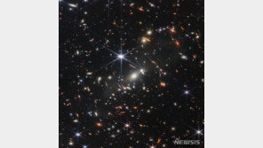 나사, 제임스 웹 우주망원경 풀컬러 우주사진 첫 공개