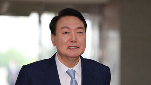 尹대통령, 도어스테핑 언제 다시 볼 수 있나…코로나로 장기화 우려도