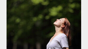 “의식적으로 코로 숨 쉬세요”…구강 호흡 피해야 하는 이유