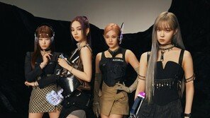 에스파, 美 빌보드 메인 차트 ‘빌보드 200’ 이어 ‘아티스트 100’도 3위 등극