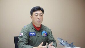 국산 전투기 KF-21 첫 비행 어땠나…“이륙 순간 뭉클”