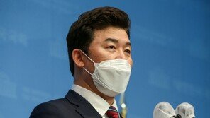 ‘친이준석계’ 윤영석, 최고위원도 추가 사퇴… “분골쇄신해야”