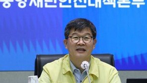 국민 10명중 4명 걸렸다…“일상 지속 동시에 ‘표적방역’ 추진”