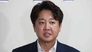 복귀 막힌 이준석, 尹·與 직격…“ARS 전국위로 비대위 출범”