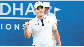 첫날 첫홀 ‘쿼드러플 보기’서 마지막은 ‘20세 챔피언’