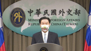 대만 외교 “중국, 펠로시 방문 ‘포위훈련’ 구실로 악용”