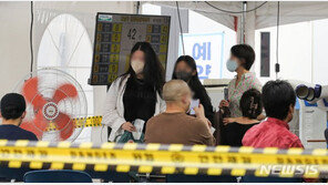 ‘15만명 확진’ 정부 예측 도달…“광복절 연휴 최종 고비”