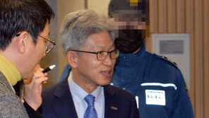 ‘부동산 투기’ 송병기 전 울산 경제부시장, 징역 2년 법정구속