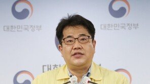 정부 “유행 대비 위중증·사망 증가 속도 더뎌…치료제·백신 효과”