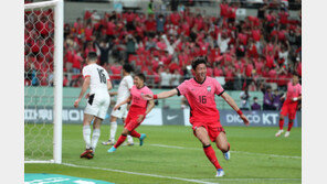 英매체 “황의조, 울버햄튼 이적 원해…구단은 제안 개선해야”