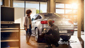 “폭우 피해 발 빠른 대응”… 벤츠코리아, 수해車 긴급 지원 서비스 전개