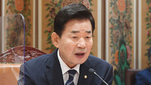 김진표 “여야 비대위 원인은 ‘팬덤 정치’…尹, 국민통합하길”