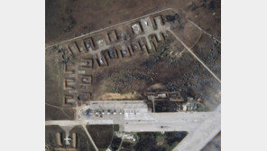 크림반도 러 공군기지서  전투기 9대 ‘의문의 폭발’