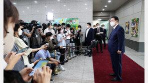 달라진 ‘尹 도어스테핑’…모두발언 후 질답에 혼선 사라져