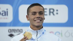 ‘황선우 맞수’ 포포비치, 남자 자유형 100m 13년 만의 세계신기록 수립
