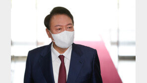 尹대통령 “이념 기반 탈원전 정책 폐기…우리 원전산업 살려내”