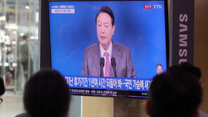 尹대통령, 지지율 하락 지적에 “국민 관점에서 세밀하게 따져보겠다”