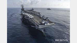 미군, 中 대만 상공 미사일 발사에 항모전단·잠수함 증강 배치 대응