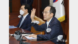 [사설]쌓이는 적자에 커지는 나라살림 경고음