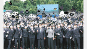 尹 “순경출신 승진 공정하게… 여러분 모두가 제복 영웅” 