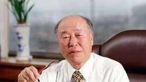 ‘의약보국’ 대웅제약 창업주 윤영환 명예회장 별세…향년 88세