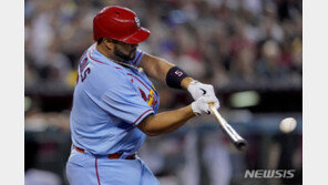 ‘연타석 홈런’ 푸홀스, 대망의 700홈런 8개 남았다