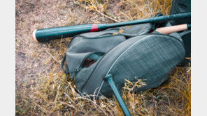 “내 차 받고 도망”…애먼 차량 야구방망이로 부순 60대