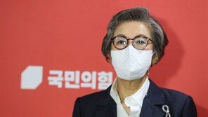 與윤리위 “입장문, 이준석 겨냥 아냐”…李 “표현에 대한 규제”