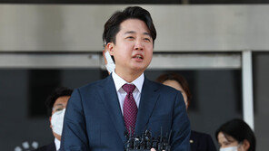 탄원서까지 낸 이준석 ‘비대위 가처분 결론’ 내주 이후로 미뤄질듯