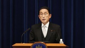 日기시다 “확진자 전수조사 중단·고위험군만 지자체가 판단” 발표