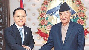 네팔 찾은 박학규 삼성전자 사장, 총리에 부산엑스포 유치 지지 요청 