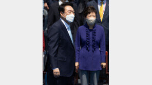 박근혜, 서울 강남 중식당서 포착…107일 만에 나들이