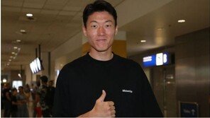 황의조, 그리스 도착…황인범 뛰는 올림피아코스로 임대 이적 눈 앞