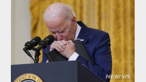 아프간 카불공항 테러 1주년 美 “테러 대응 압박 지속할 것”