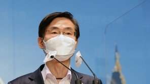 與조경태, 권성동 사퇴 촉구…“국민·당원 졸로 보는 것” 