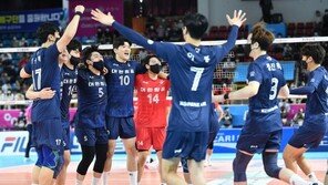 대한항공, 3년 만에 정상 탈환…한국전력에 3-0 완승