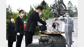 이재명 “국가·국민 위한 희생 잊지 않을 것”…현충원 참배 공식 일정 돌입