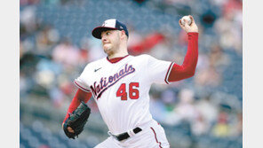 역대최다 ‘선발진 43경기 무승’… 17패 투수가 끊어 