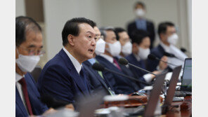 대통령·장차관 보수 10% 반납…4급이상 동결·5급 이하 1.7%↑