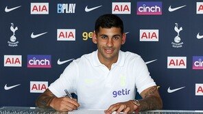 토트넘, ‘임대생’ 수비수 로메로 완전 영입…2027년까지 계약