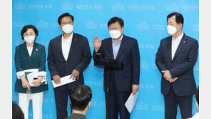 초재선 “새 비대위” 권성동에 힘 모아…중진 “막장 드라마” 반발